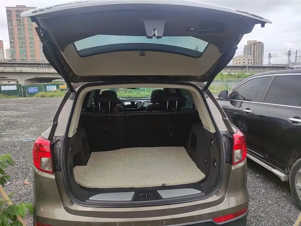 Buick Envision Plus 2017 — фото 18