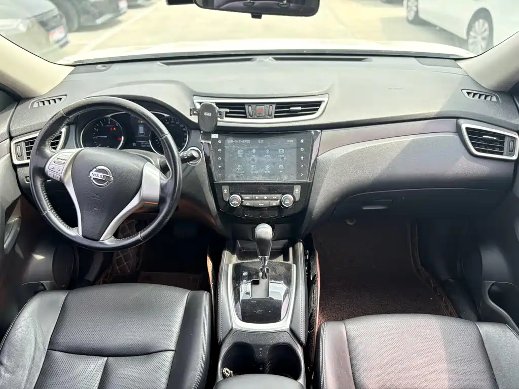 Nissan X-Trail 2015 — фото 12