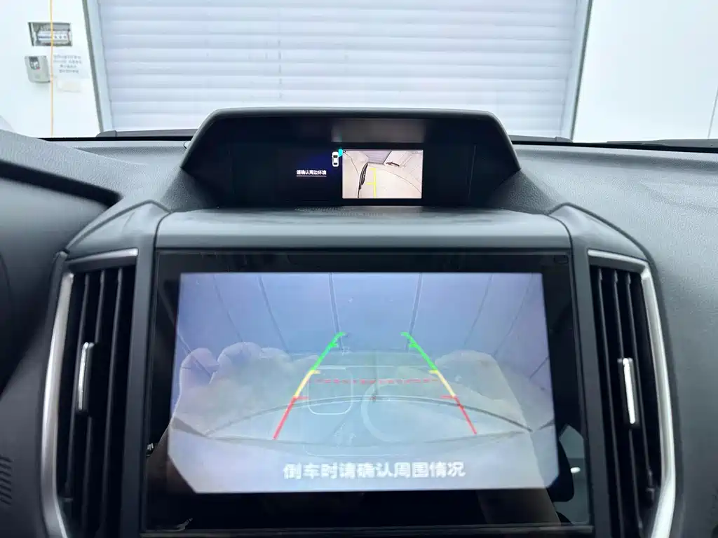Subaru Forester 2022 — фото 14