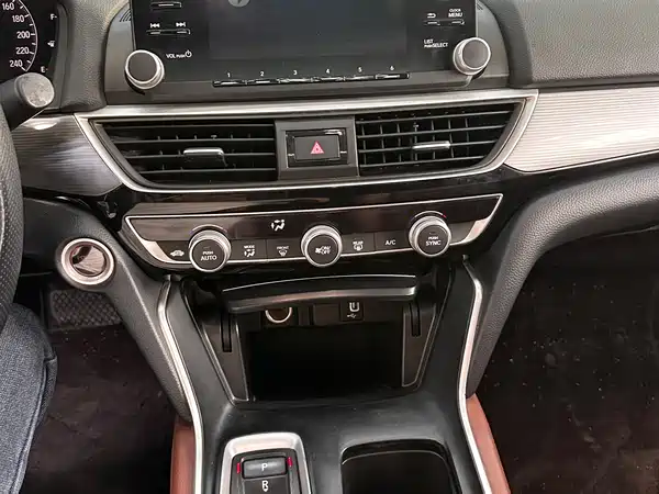 Honda Inspire 2022