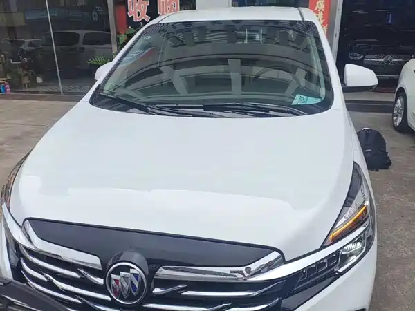 Buick GL8 2023