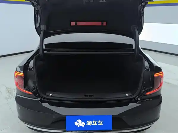 Volvo S90 2023