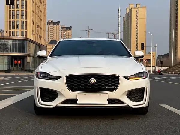 Jaguar XEL 2021