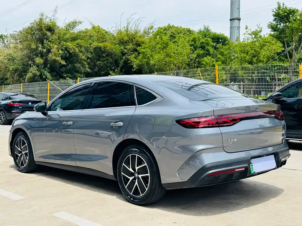 BYD Qin L 2025 — фото 16