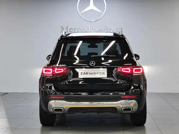 Mercedes-Benz GLB 2023