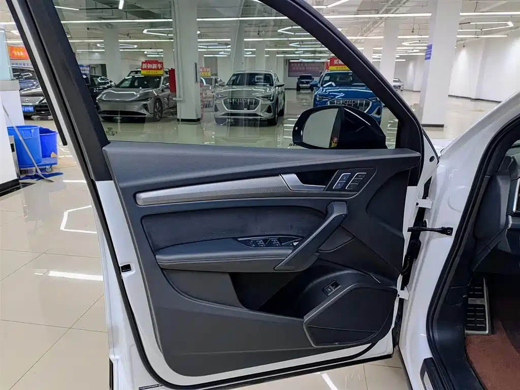 Audi Q5L Sportback 2024