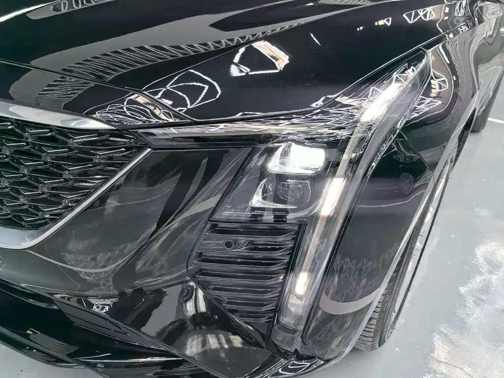 Cadillac CT5 2023 — фото 4