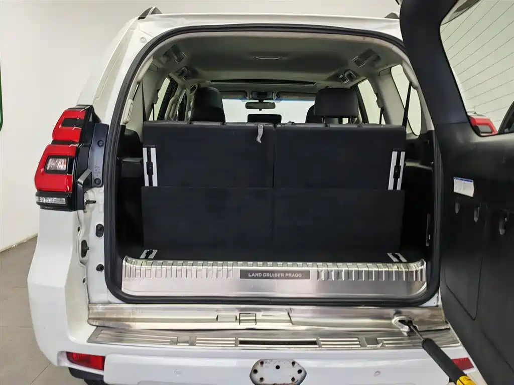 Toyota Prado 2018 — фото 16