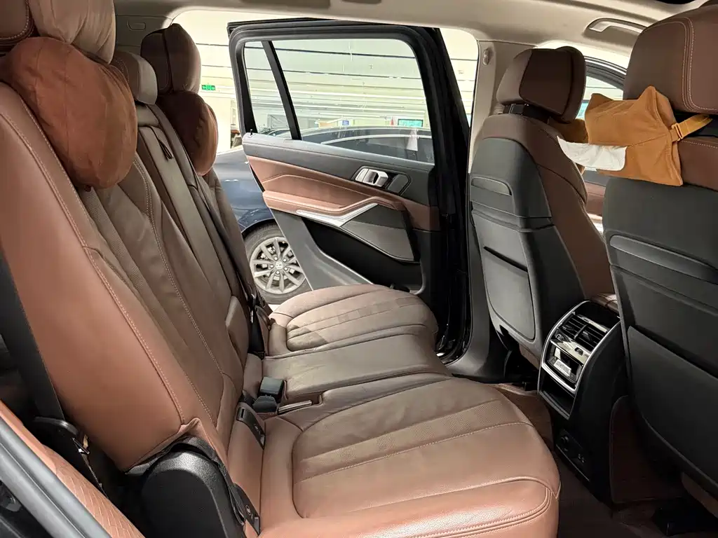 BMW X7 2022 — фото 10