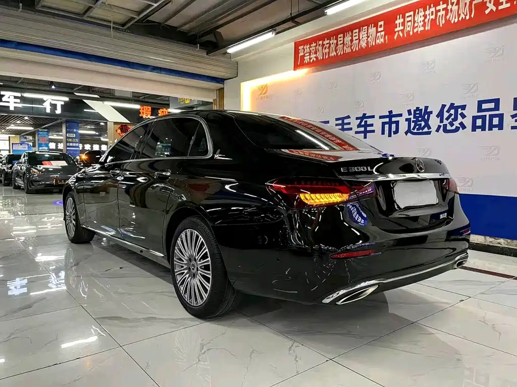 Mercedes-Benz E-Class 2021 — фото 10