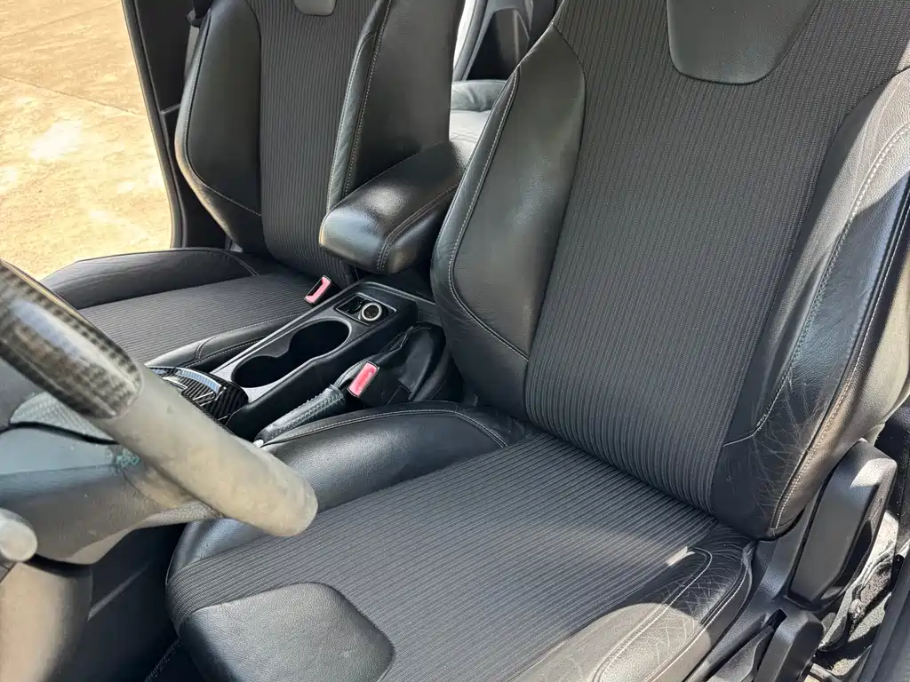 Ford Focus 2014 — фото 13