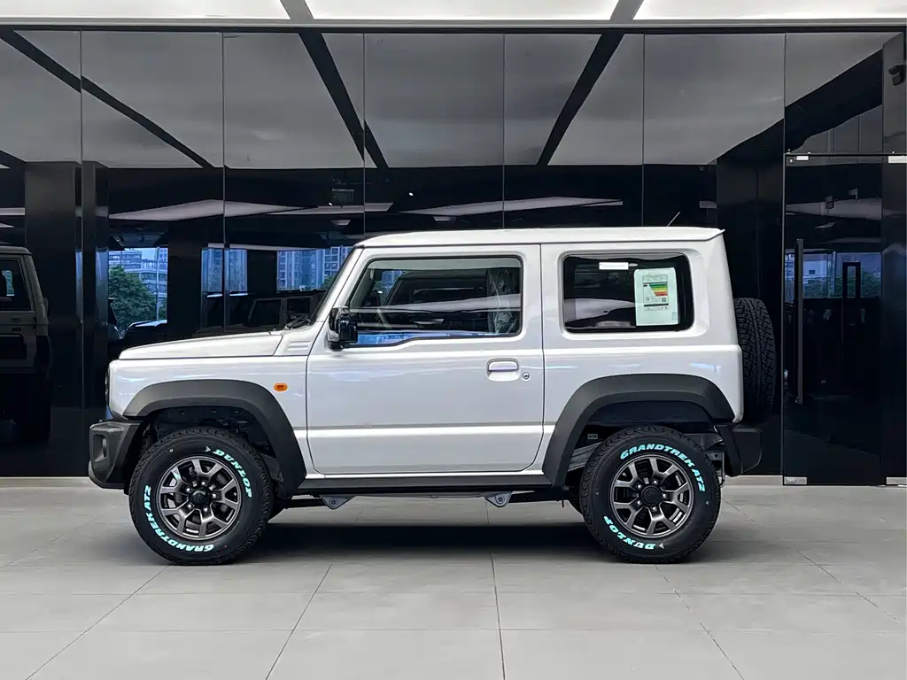 Suzuki Jimny — фото 3