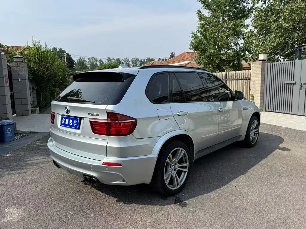 BMW X5 M 2012 — фото 10