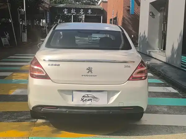 Peugeot 308 2015