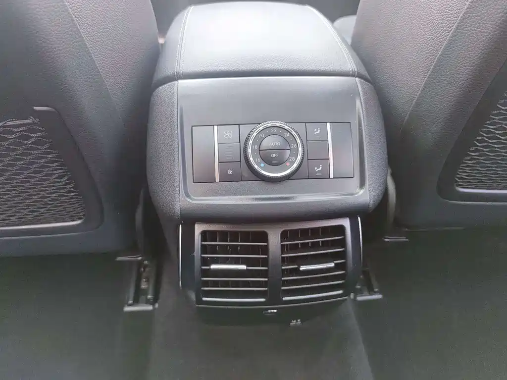 Mercedes-Benz R-Class 2017 — фото 11