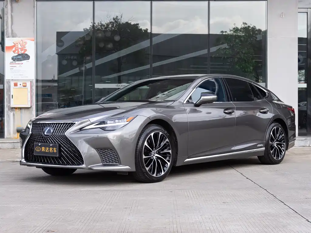 Lexus LS 2021 — фото 1