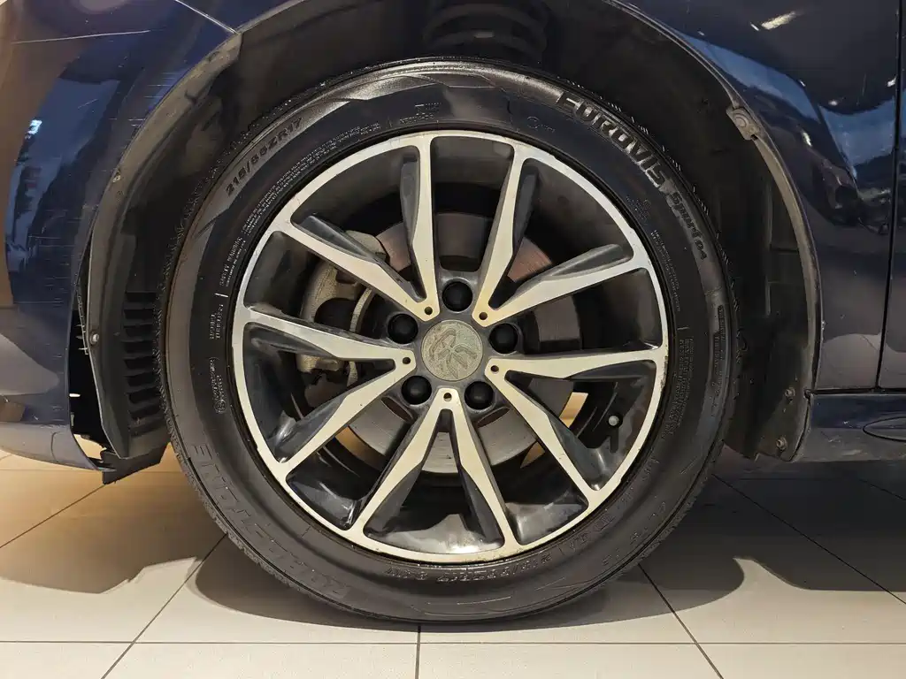 BYD MAX 2018