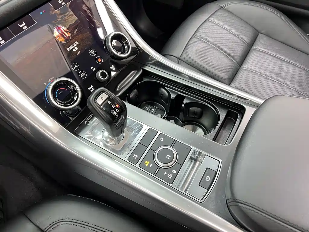 Land Rover Range Rover Sport 2020 — фото 29