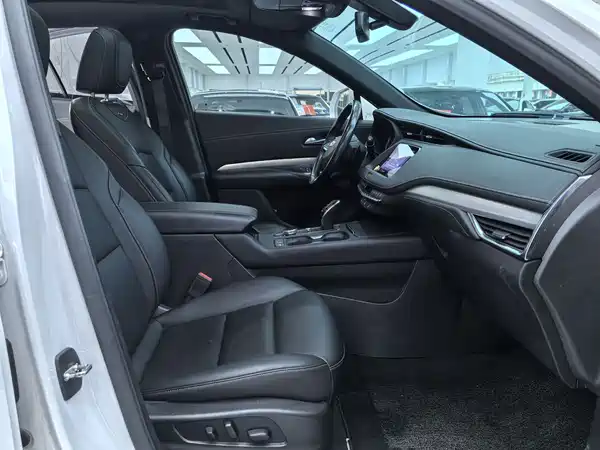 Cadillac XT4 2021