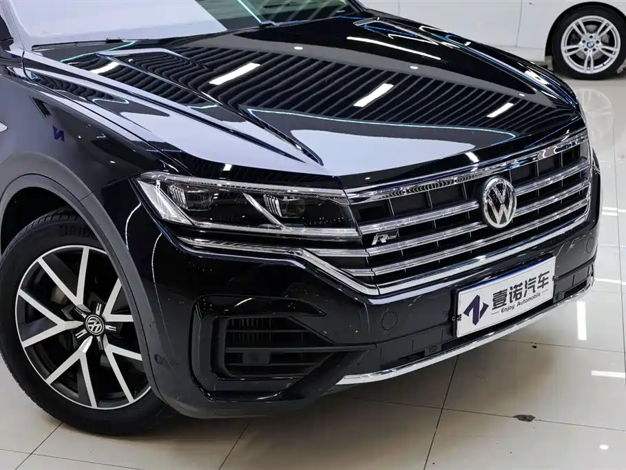 Volkswagen Touareg 2020 — фото 11