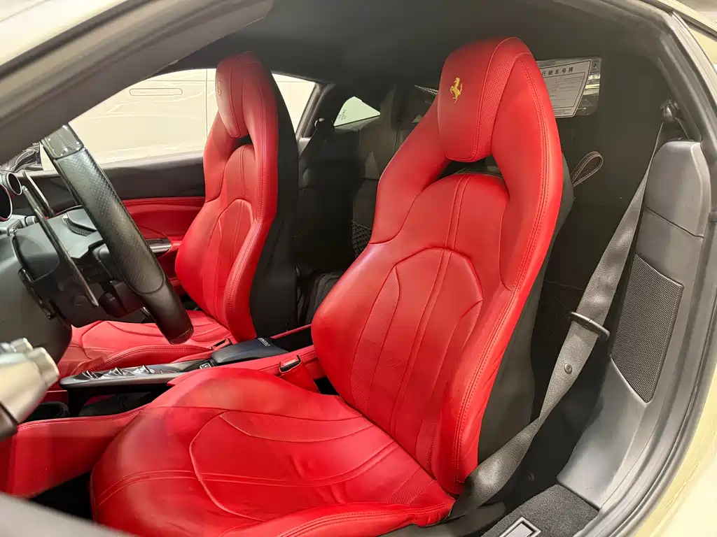Ferrari F8 2020 — фото 9