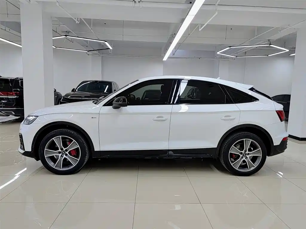Audi Q5L Sportback 2024
