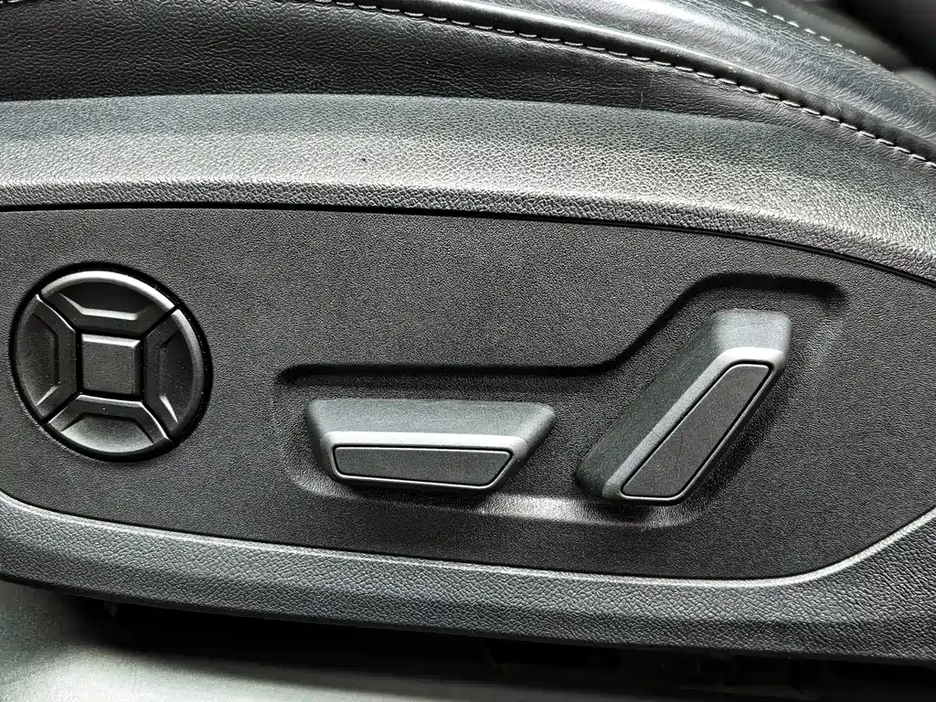 Audi A3 2023 — фото 12