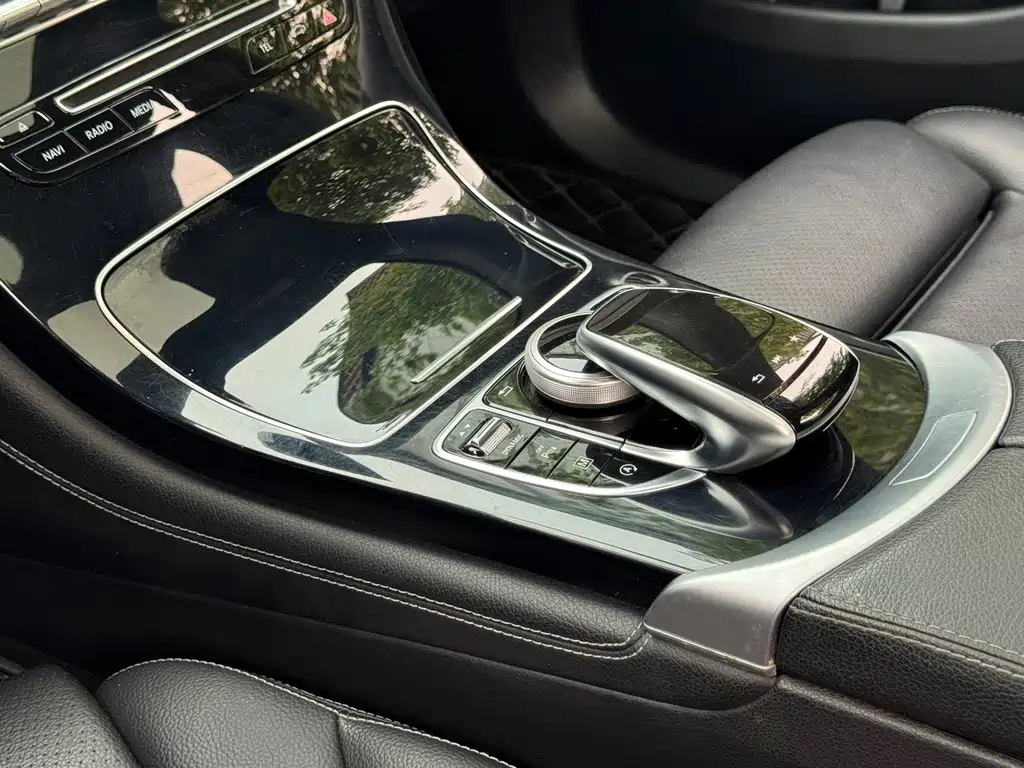 Mercedes-Benz GLC 2019 — фото 14
