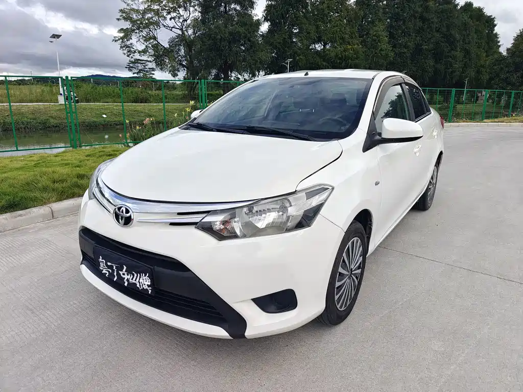 Toyota Vios 2016 — фото 1