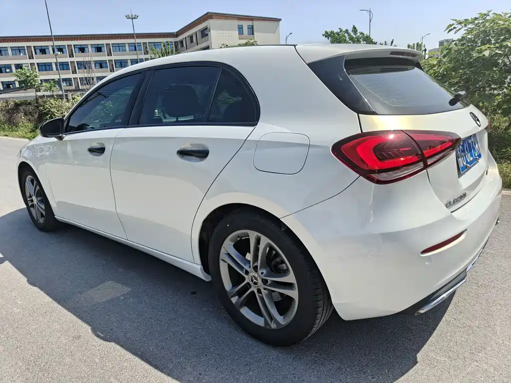 Mercedes-Benz A-Class 2020 — фото 4