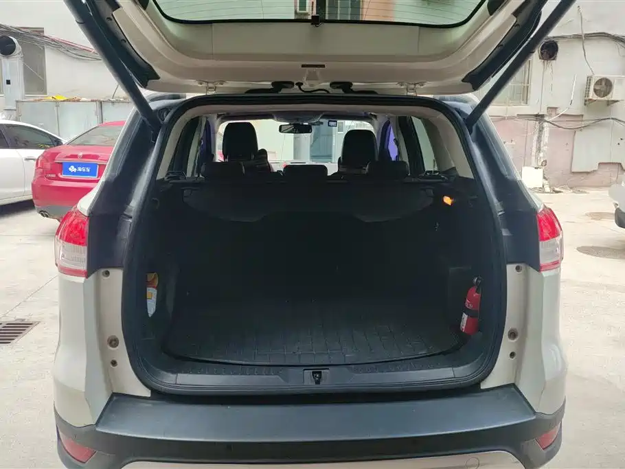 Ford Kuga 2015 — фото 4