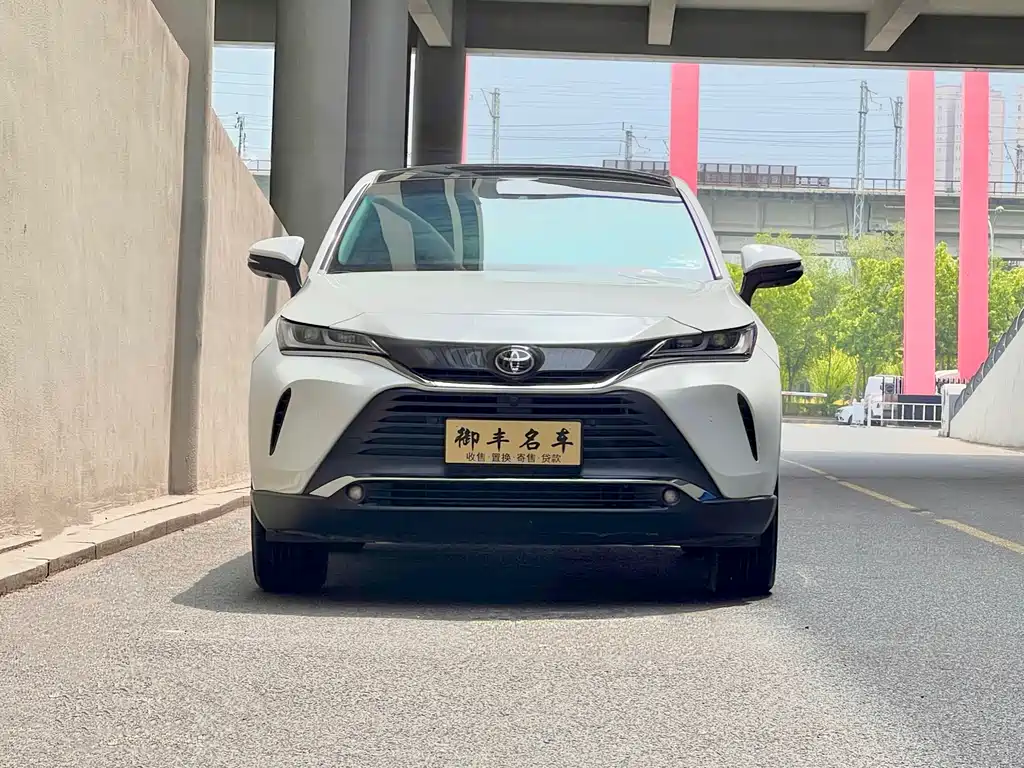 Toyota Harrier 2024 — фото 2