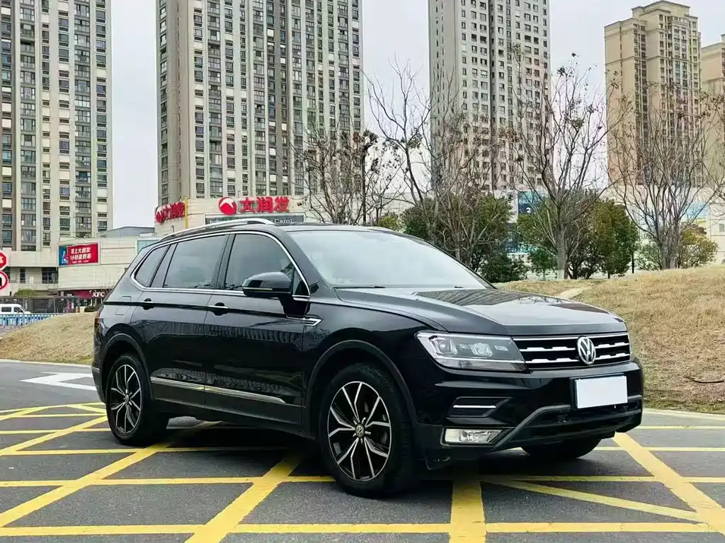 Volkswagen Tiguan L 2019 — фото 3