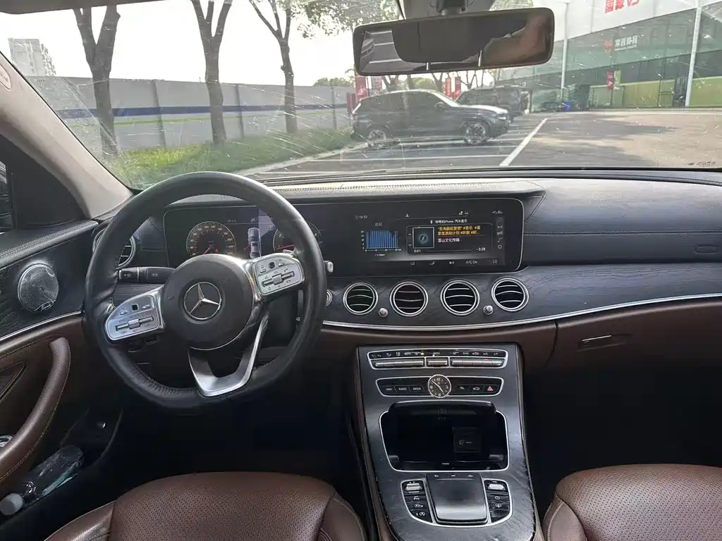 Mercedes-Benz E-Class 2019 — фото 7