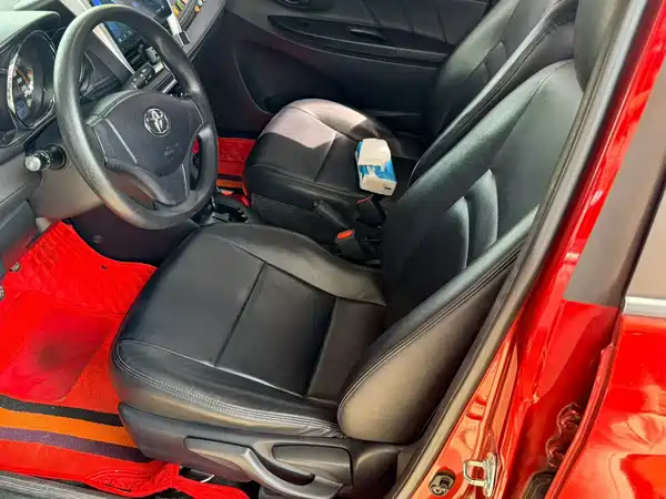 Toyota Yaris L 2020