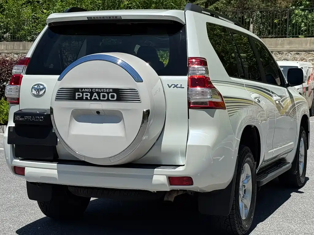 Toyota Prado 2017 — фото 5