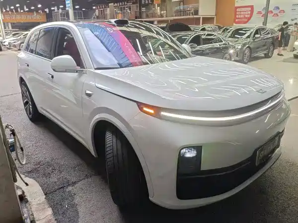 Li Auto L7 2025
