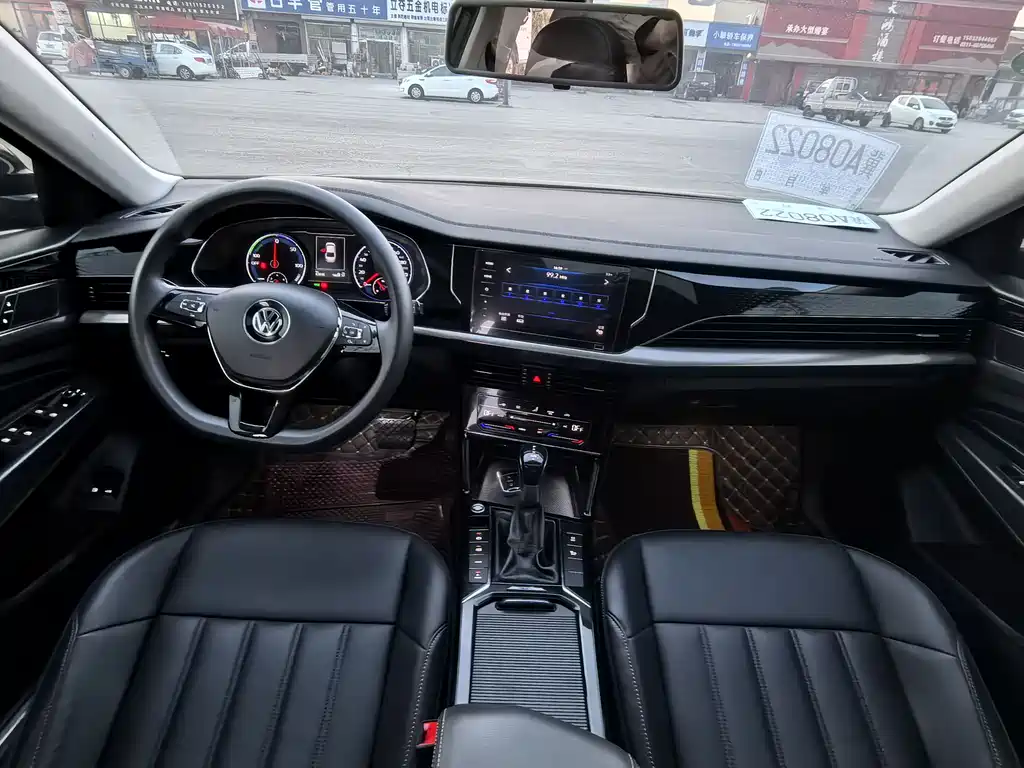 Volkswagen Passat PHEV 2020 — фото 10