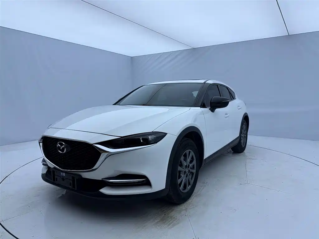 Mazda CX-4 2023 — фото 1