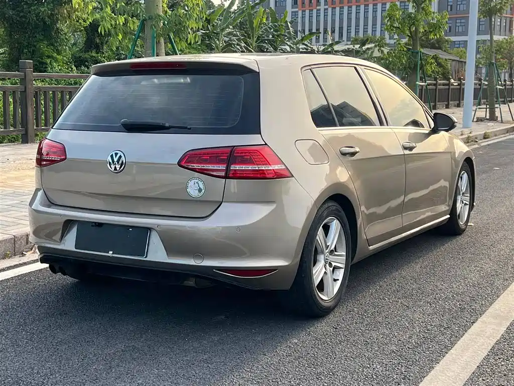 Volkswagen Golf 2014