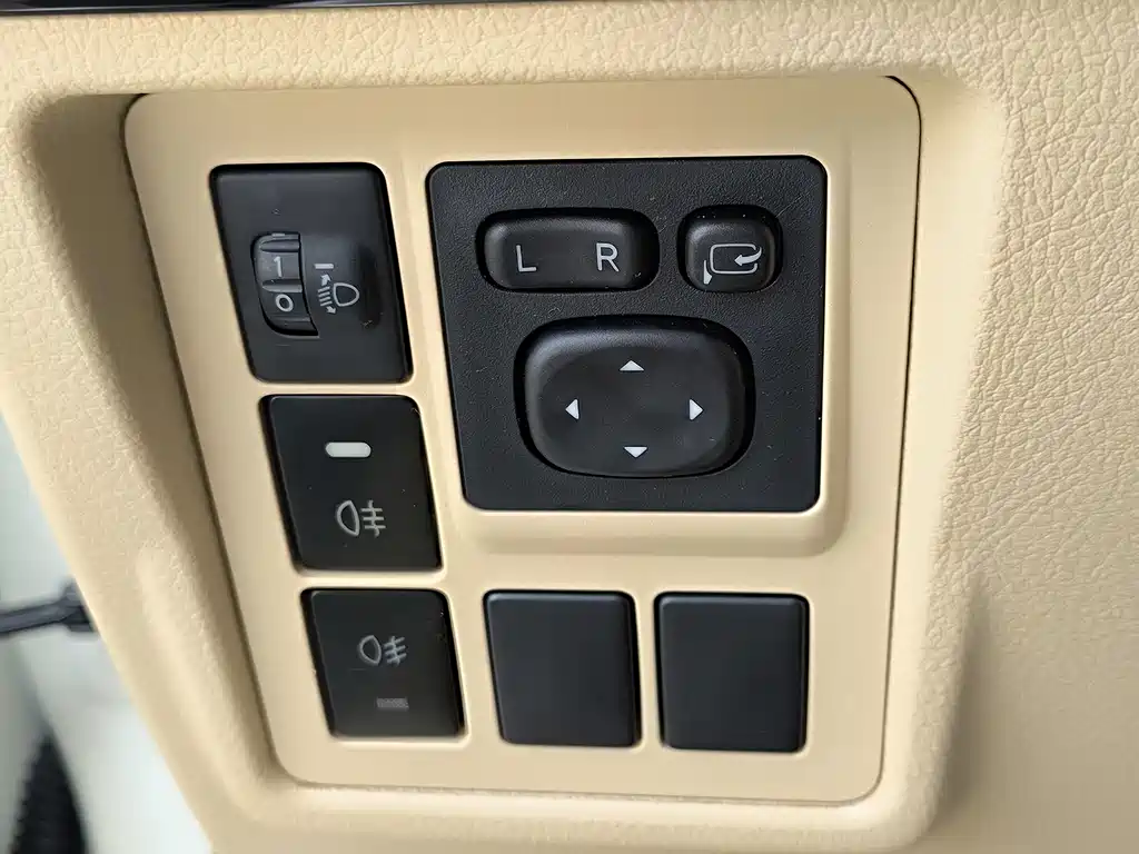 Toyota Prado 2017 — фото 25