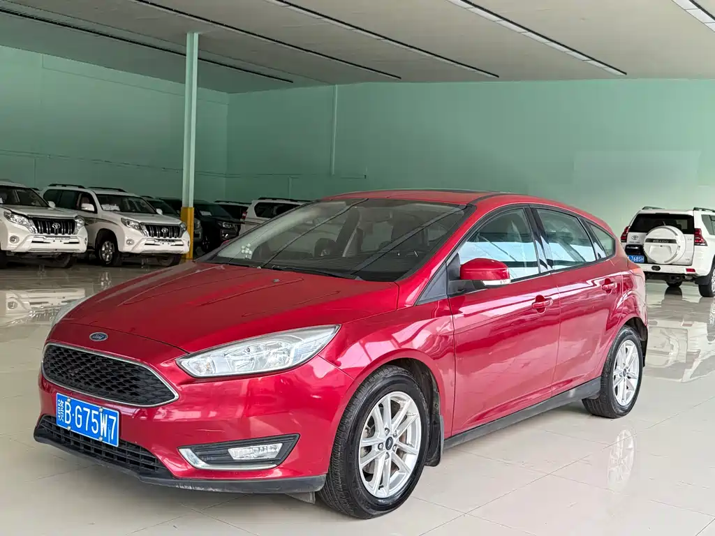 Ford Focus 2016 — фото 1