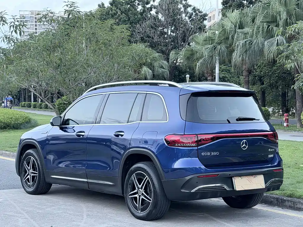 Mercedes-Benz EQB 2022