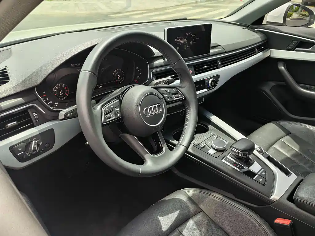 Audi A4L 2020 — фото 20
