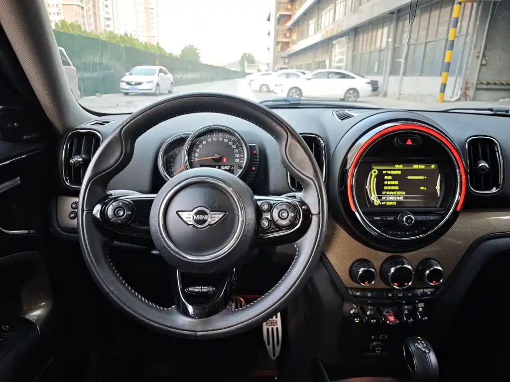 MINI Countryman 2017 — фото 4