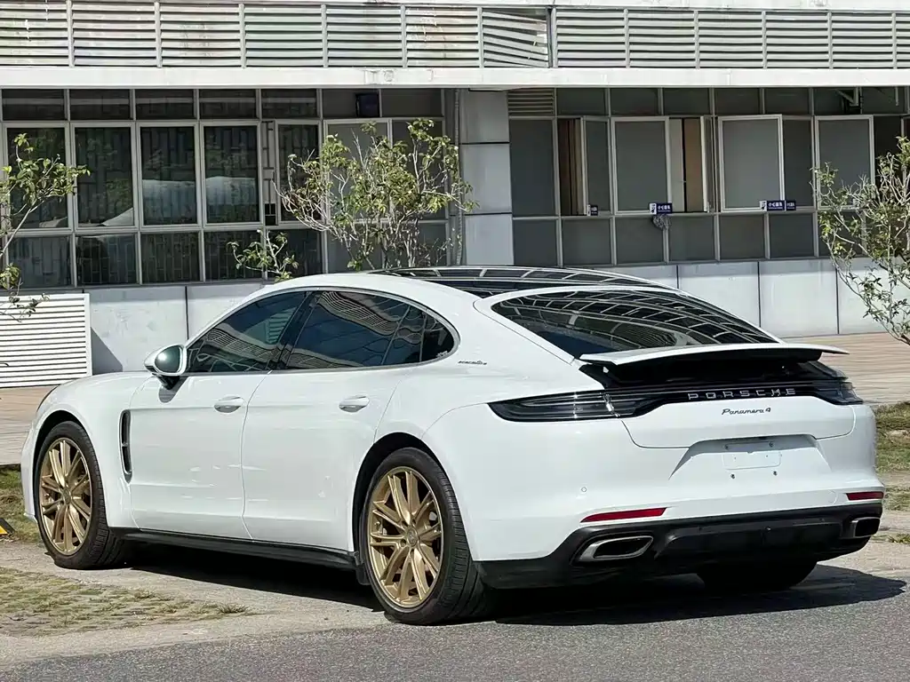 Porsche Panamera 2022 — фото 6