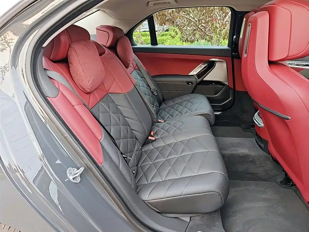 BMW 7 Series 2025 — фото 15