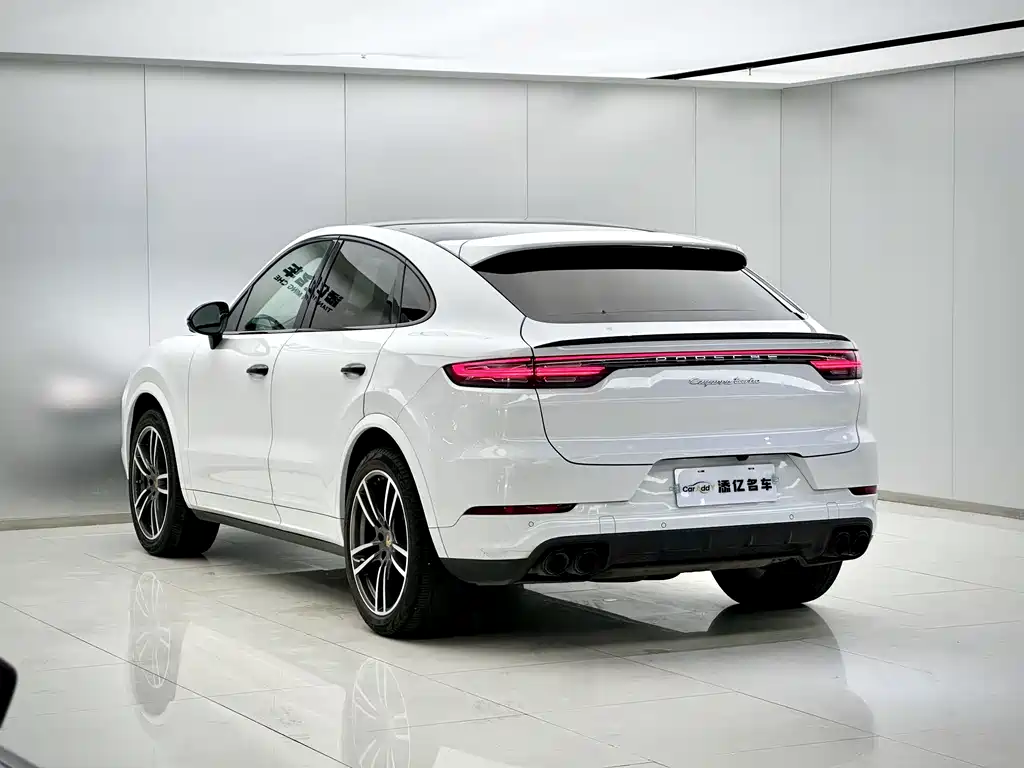 Porsche Cayenne 2021 — фото 5
