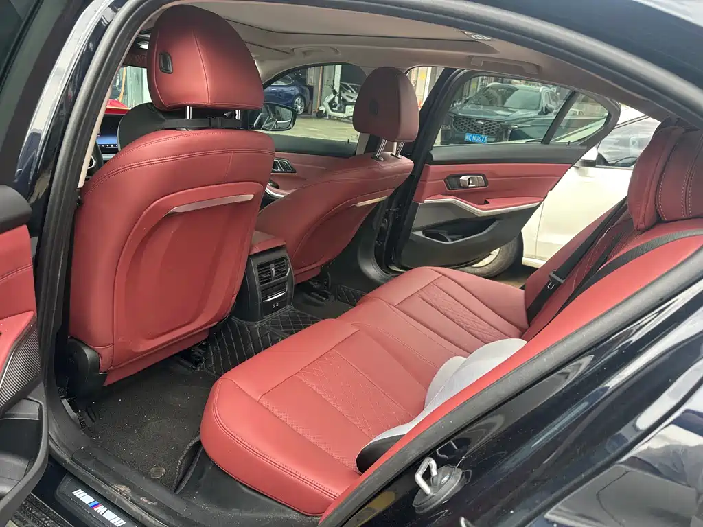 BMW 3 Series 2025