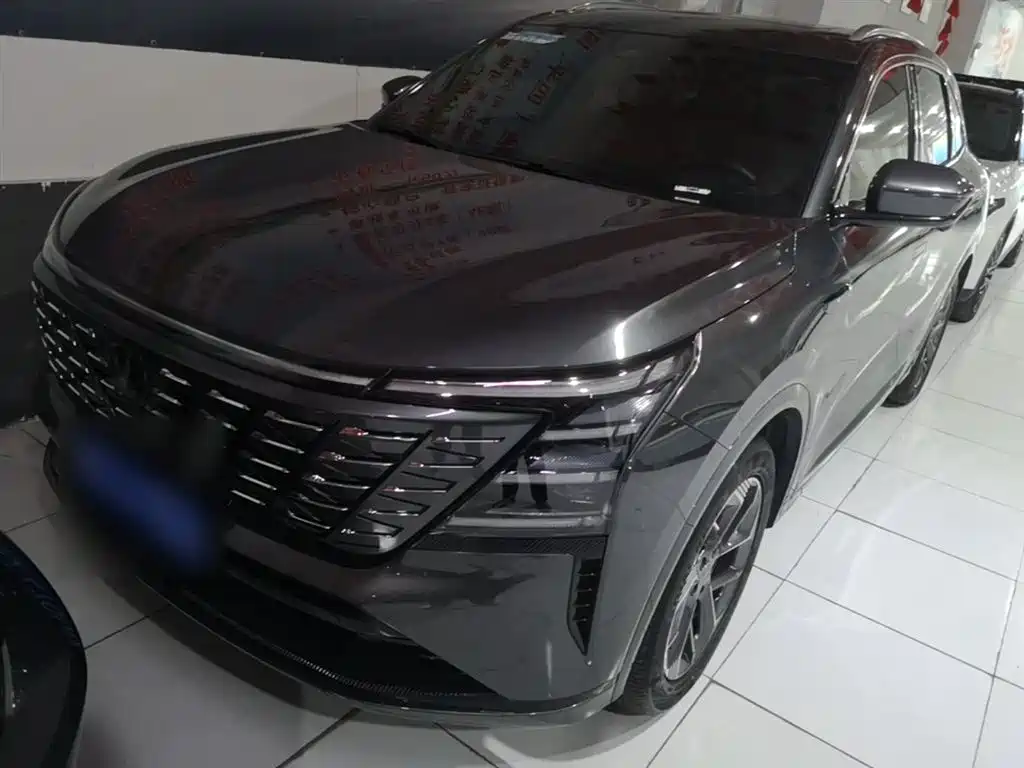 Changan CS75 PLUS 2024 — фото 1